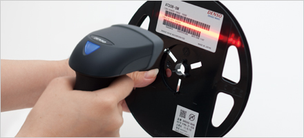 搭載了斜面配置LED,對(duì)準(zhǔn)簡(jiǎn)單方便 搭載了斜面配置LED,對(duì)準(zhǔn)簡(jiǎn)單方便